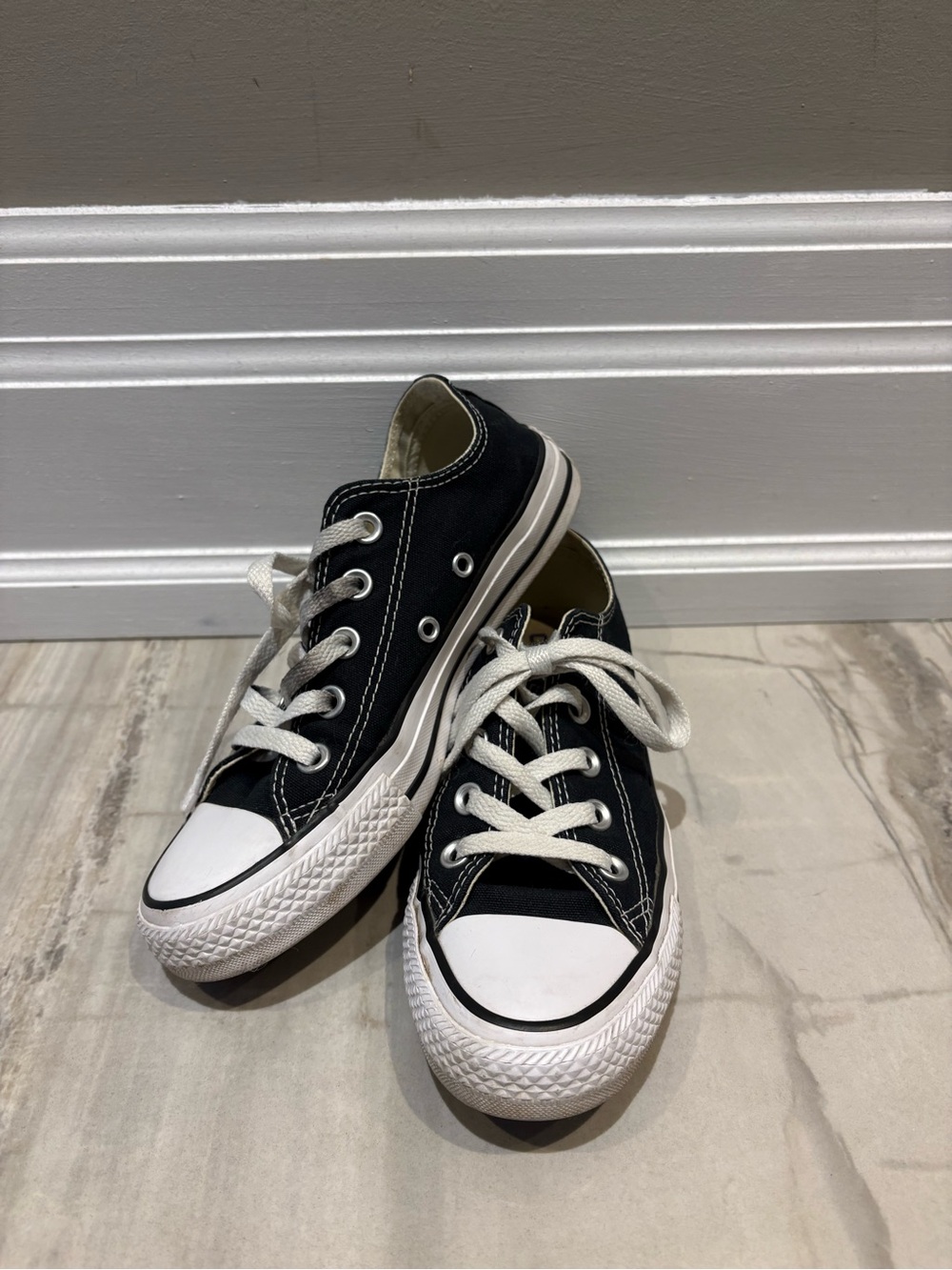 Black Converse All-Star Low Size 5 Womens 3-3.5 Youth Chuck Taylor Sneakers